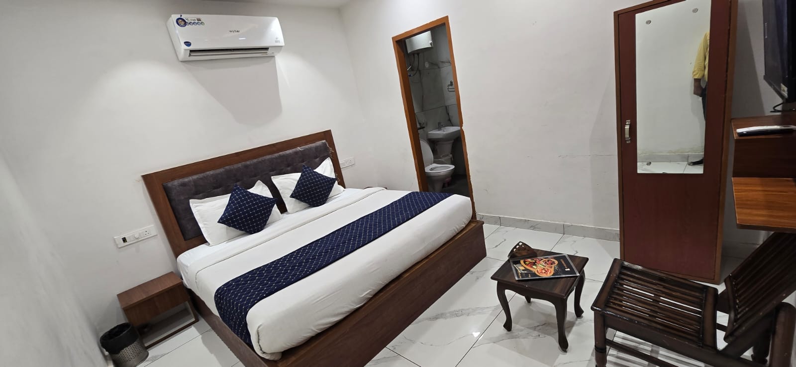 Spacious premium room with king bed and seating